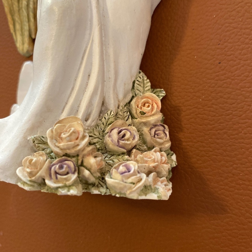 Vintage Angel Figurine - Picture 9 of 11
